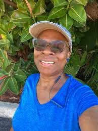 One step at a time 💪💁‍♀️ 🤸 IG @sydneybrown_xo