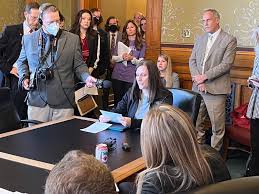 Senate panel endorses criminal penalties for educators who distribute  hard-core porn to students • Iowa Capital Dispatch