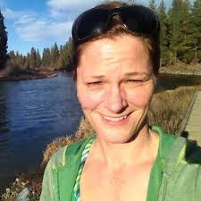 Deena Wall's Instagram, Twitter & Facebook