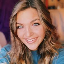 Madelyn Frederick's Instagram, Twitter & Facebook