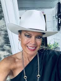 Heather Stackhouse's Instagram, Twitter & Facebook