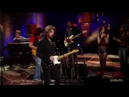We'd walk to church on sunday mornings, race barefoot back to johnson's fence. Brooks Dunn Red Dirt Road Live Youtube
