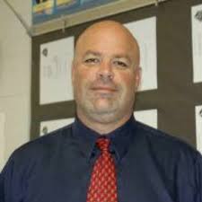 Listen to Green Bulldogs Head Coach Jon Wallace September 27th, 2017 by  SumStarSports in Green Bulldogs playlist online for free