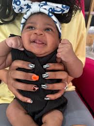 Can't tell whether I'm posting this to show off my nails or Malani 🤣🫶🏽  How about both! Haven Fabulash Nails 💅🏽 thanks for loving