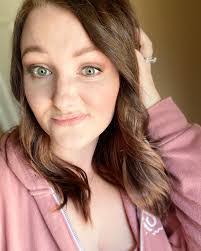 Cheryl Cardinal's Instagram, Twitter & Facebook