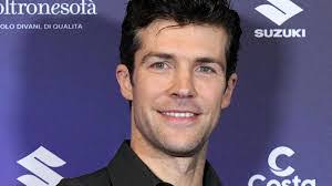 Ora Meyer's Instagram, Twitter & Facebook