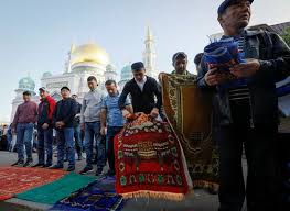 الملك يهنئ رئيس الكونغو بذكرى العيد الوطني. Ø§Ù„Ù…Ø³Ù„Ù…ÙˆÙ† ÙŠØ¤Ø¯ÙˆÙ† ØµÙ„Ø§Ø© Ø§Ù„Ø¹ÙŠØ¯ ÙÙ‰ Ø±ÙˆØ³ÙŠØ§ ÙˆØ£ÙØºØ§Ù†Ø³ØªØ§Ù† Ø§Ù„ÙŠÙˆÙ… Ø§Ù„Ø³Ø§Ø¨Ø¹