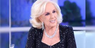 #mirtha52años en la televisión argentina | conductora de la #mesaza en #lanochedeml sáb 21.30 hs y #almorzandoconmirtha dom 13hs. Mirtha Legrand Se Reencontro Con Su Hija Y Sus Nietos Tras 7 Meses De Cuarentena Baradero Te Informa