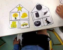 le journal de chrys maisons des couleurs activites mathematiques maternelle carte montessori pour apprendre les coloriage skylanders hot head