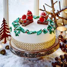 Best easy christmas cakes from simple iced christmas cake good housekeeping. Best Christmas Cake Recipes