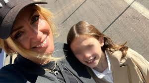 Chiara Maci, problemi in questura per il passaporto della figlia: "Io,  monogenitore, con le lacrime agli occhi"