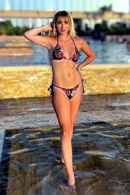 Mikhaila Peterson - Free pics, galleries & more at Babepedia