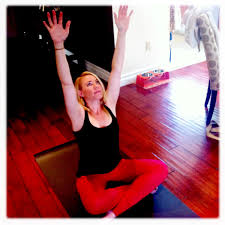 Specific yoga positions help to stretch, twist and squeeze the torso, improving digestion, as well as the circulation and function of the organs within this region of the body. 4 Yoga Poses To Help With Indigestion And Heartburn While Pregnant Rootedforlife S Blog