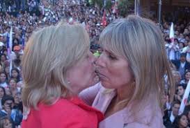 La alcaldesa de providencia, evelyn matthei, confirmó su postulación a la carrera presidencial y señaló que no competirá por la. Evelyn Matthei Joven