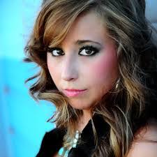 Amanda Walden's Instagram, Twitter & Facebook