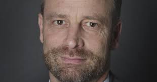 NZZ übergibt Fleischhacker Expansionsvorbereitung