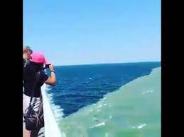 المحيط الأطلسي أو المحيط الأطلنطي أو بحر الظلمات ثاني محيطات العالم مساحة بعد المحيط الهادئ، تبلغ مساحته حوالي 106,400,000 كيلومتر مربع (41,100,000 ميل2) بحيث يغطي 20% تقريبا من مساحة الكرة الأرضية. Ù†Ù‚Ø·Ø© Ø§Ù„ØªÙ‚Ø§Ø¡ Ø§Ù„Ù…Ø­ÙŠØ· Ø§Ù„Ø§Ø·Ù„Ø³ÙŠ ÙˆØ§Ù„Ù…Ø­ÙŠØ· Ø§Ù„Ù‡Ø§Ø¯Ø¦ Youtube