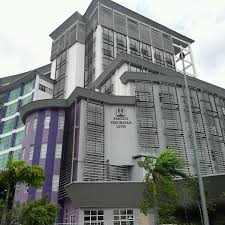 The hospital serves the districts of gombak, petaling and kuala selangor with a combined population of more than 2.80 million. Photos At Hospital Uitm Kampus Sungai Buloh 5 Tips From 764 Visitors