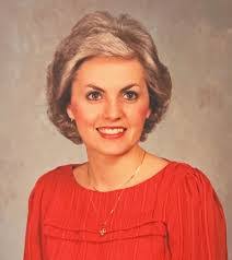 Ann Pettit's Instagram, Twitter & Facebook