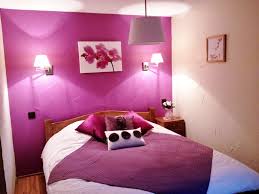 Quelques touches de fushia et de bleu completent lharmonie en rose et blanc. Chambre Fushia Et Blanc Gamboahinestrosa