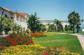 New england tradition served with a twist. Datei 1993 Santa Barbara Fess Parker Red Lion Resort Jpg Wikipedia