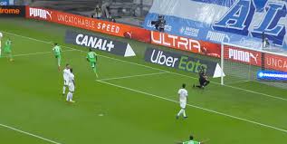 Historically, the competition starts in the summer and ends in the spring, with periods of international matches and two mercato. Ligue 1 Uber Eats Camcarpets 3d Sport Signs