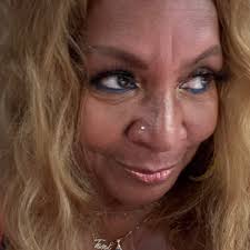 Anthony B recording a Dubplate of Sound Killer