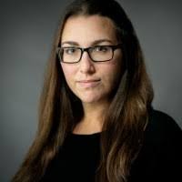 Elaine Tapper's Instagram, Twitter & Facebook