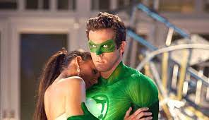 This dazzling triumph obliterates the warner bros joss whedon version and serves full justice to cyborg, superman, steppenwolf and darkseid, plus bonus jared leto joker and the dc superman knightmare future. Ryan Reynolds Spoofs Snyder Cut With Reynolds Cut Of Green Lantern