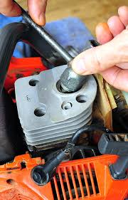 If your chainsaw won't start one of the common issues could be that it is flooded. My Chainsaw Won T Start Definitive Chainsaw Starting Guide