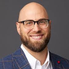 Debra Yarber's Instagram, Twitter & Facebook