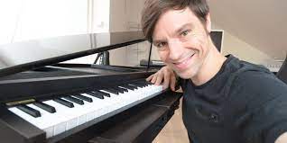 5 Grunde Wieso Klavier Spielen Lernen Leichter Ist Als Du Denkst Klavier Spielen Lernen Kostenlose Lernvideos Fur Klavier Keyboard