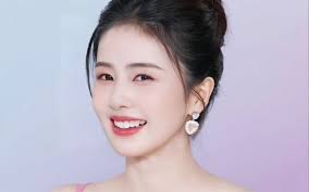 Bạch Lộc nhận tin vui trong sự nghiệp, sức mạnh của đỉnh lưu là đây