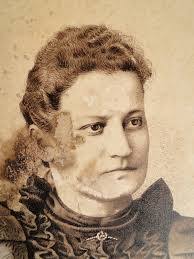 Wilma Mayer's Instagram, Twitter & Facebook