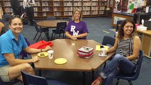 Roscoe Wilson Elementary parents meet for breakfast after first-day dropoffs
