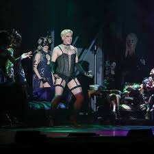 Let's do the time warp again, premiered mind screwdriver: Mannheim Musical Richard O Brien S Rocky Horror Show Im Rosengarten Mannheim