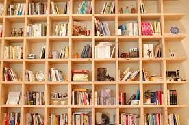 Ya, salah satu cara menghadirkan lingkungan minat baca buku adalah membuat perpustakaan pribadi di rumah. I N L O V E I N Cara Menamai Rak Buku Perpustakaan Shakespeare And Co Toko Buku Terpopuler Di Dunia Yang Kini Menginjak Satu Abad Bbc News Indonesia