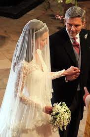 Kate Middleton Photostream Kate Middleton Wedding Dress Kate Middleton Wedding Wedding Dresses