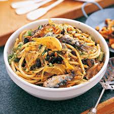 Pasta Mit Frischen Sardinen Rezept In 2020 Sardinen Rezept Sardinen Rezepte