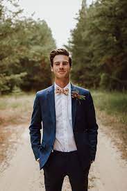 Rustic Fall Backyard Wedding In Manitoba Junebug Weddings Rustic Wedding Suit Navy Suit Wedding Wedding Suits Groom