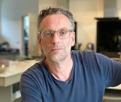 Paul Bourne: Tenhle příběh má obrovský divadelní potenciál: Mostecké listy