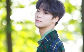 Ngôi sao 24/7: Bị cấm tại quê nhà, Phạm Băng Băng vẫn đi làm loạn ở nước  ngoài