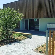 Der Garten An Der Langackerstrasse Ist Fertig Das Ganze Team Hat Eine Super Arbeit Gemacht Bachmannrimensberger Bachmann Gartenbau Garten Goldkuste