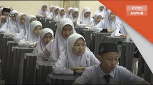 Razali menjelaskan kenyataannya di parlimen pada 23 mac lalu merujuk kepada permohonan mla dari switzerland kepada malaysia dan bukan sebaliknya. Video Upsr Telah Dicadang Dimansuhkan Sejak 2009 Razali Ibrahim