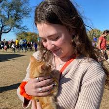 Lucy Negrete (lucymarie1019)