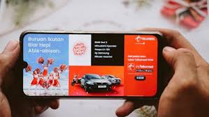 Sambut Natal Dan Tahun Baru Telkomsel Berikan Undian Telkomsel Siaga Sebar Hepi 2019 Tribun Jogja Sebuah undian digelar dan hadiah yang akan diterima oleh pemenang adalah sebuah mobil baru yang akan diberikan 50 tahun kemudian.