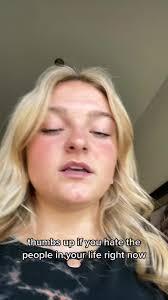 ella thurman🐉 (@ellathurman0)