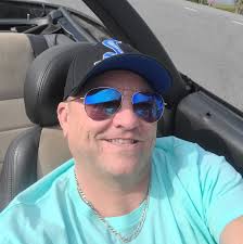 Johnny Bowen (@johnny.bowen.564)