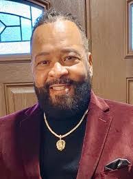 Lorna Bonner's Instagram, Twitter & Facebook