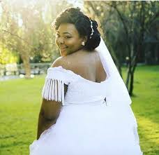 These pictures are not mine i got them from google @shukrihashibridaldresses like comment subscribe. Somizi And Mohale Some Of Our Favorite Looks From Their White Wedding